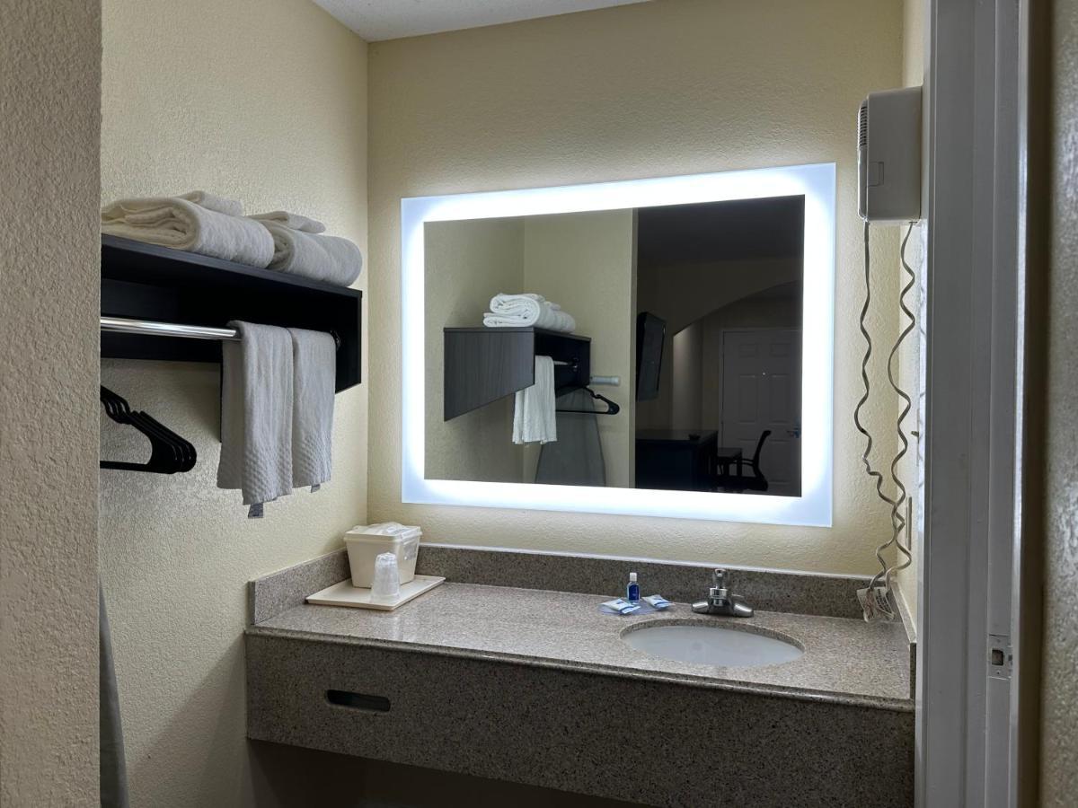 Rodeway Inn & Suites Hwy 290 Nw Houston Ngoại thất bức ảnh
